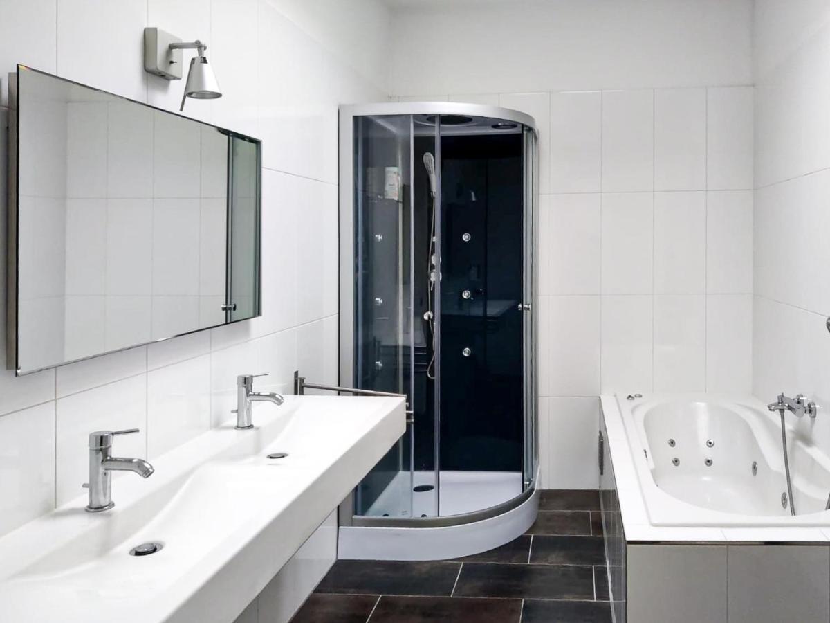 Sezane'S Lodges Amsterdam Bagian luar foto